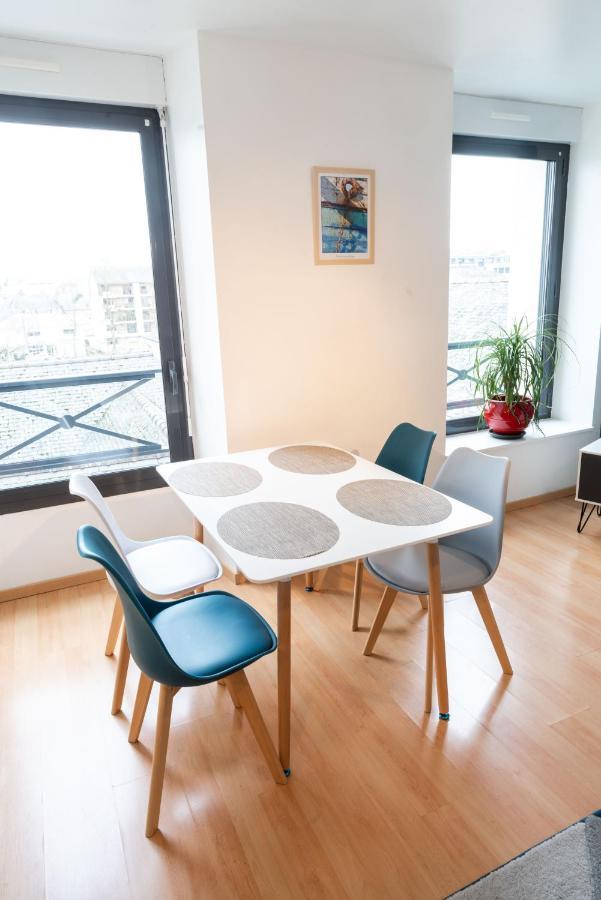 לאבאל Appartement Rien Que Pour Vous Proche Centre Ville מראה חיצוני תמונה